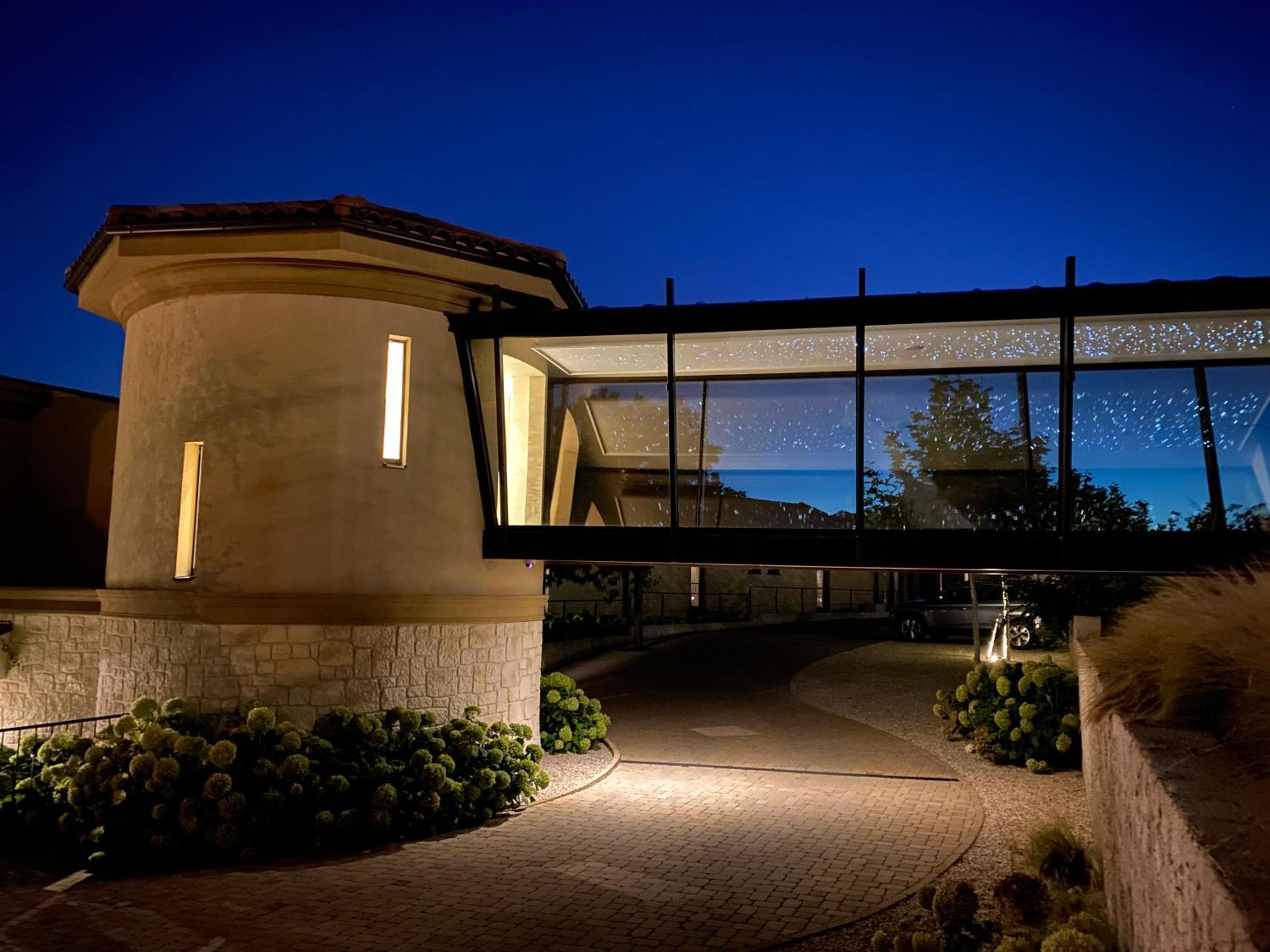 Hotel Zlaty Klucik - Golden Key With Luxury Spa Nitra Exterior photo